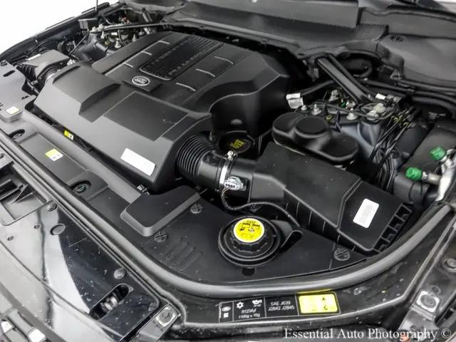 2020 Land Rover Range Rover P525 HSE
