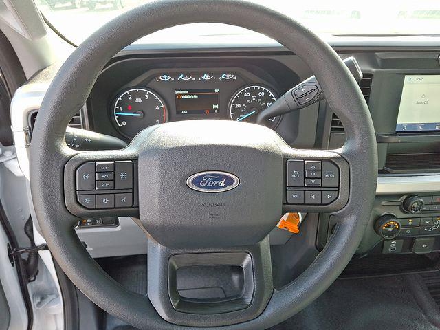 2025 Ford F-550 XL