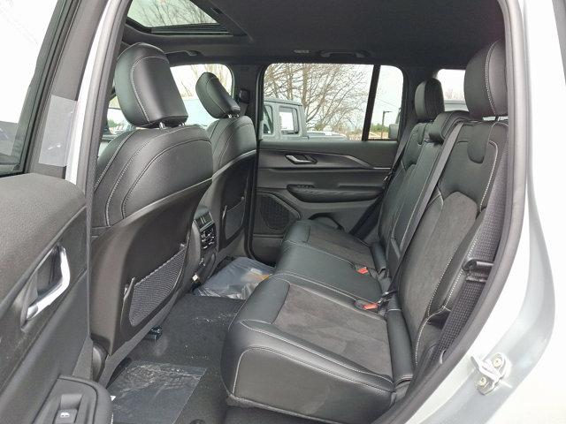 2025 Jeep Grand Cherokee Altitude X 4x4