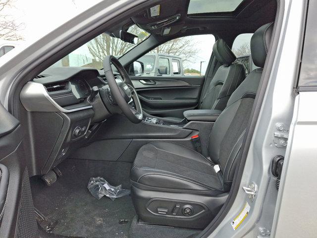 2025 Jeep Grand Cherokee Altitude X 4x4