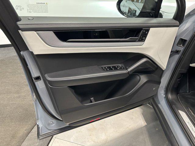 2025 Porsche Cayenne Cayenne