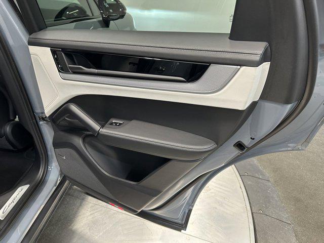 2025 Porsche Cayenne Cayenne