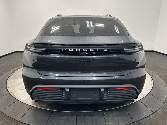 2024 Porsche Macan Electric 4