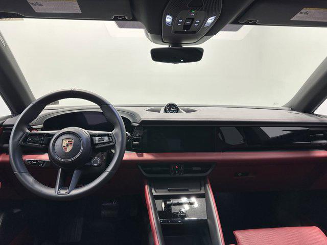 2024 Porsche Macan Electric 4
