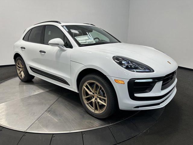 2025 Porsche Macan Macan