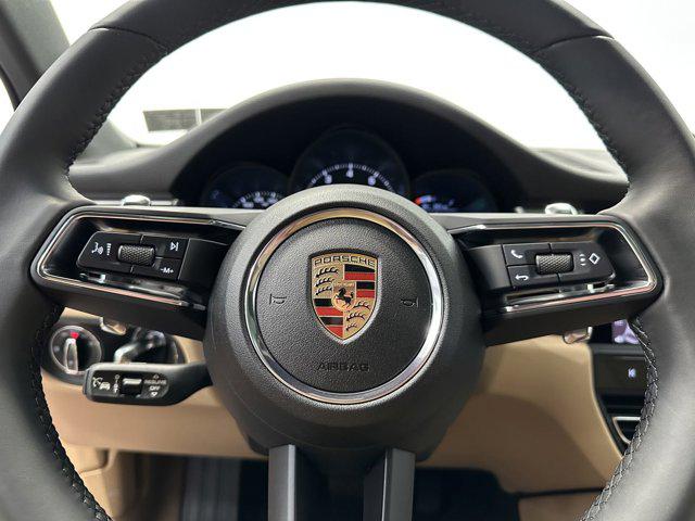 2025 Porsche Macan Macan