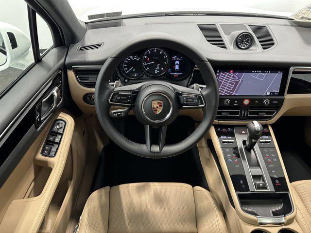 2025 Porsche Macan Macan