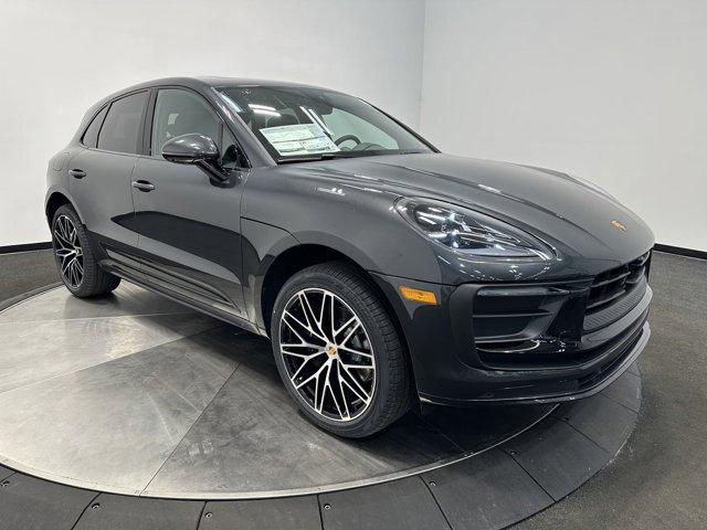 2025 Porsche Macan Macan