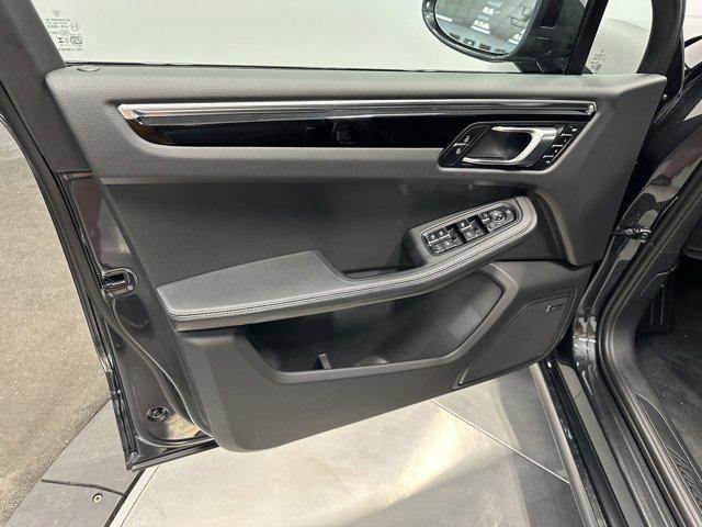 2025 Porsche Macan Macan