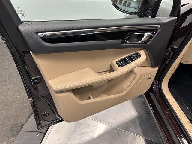 2025 Porsche Macan Macan