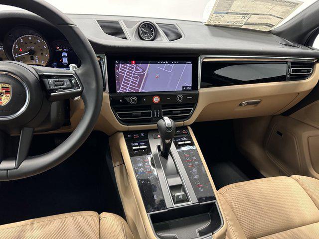 2025 Porsche Macan Macan