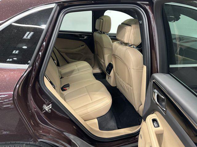 2025 Porsche Macan Macan