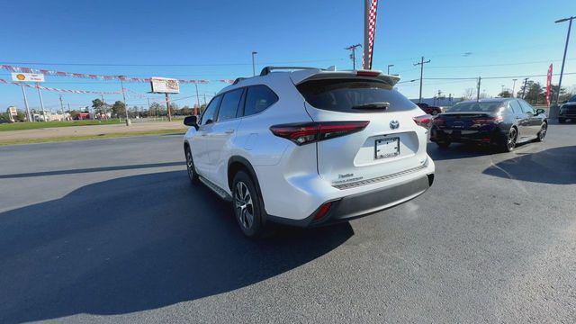 2024 Toyota Highlander Hybrid XLE