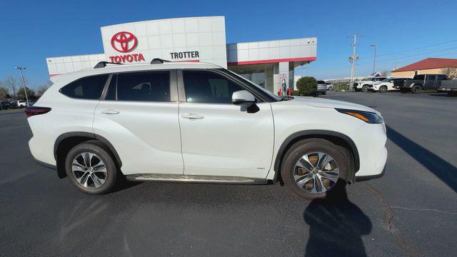 2024 Toyota Highlander Hybrid XLE