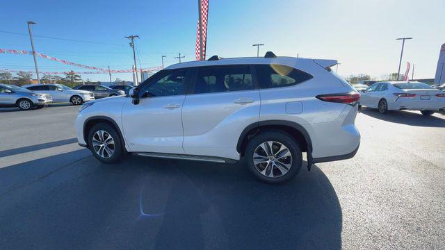 2024 Toyota Highlander Hybrid XLE
