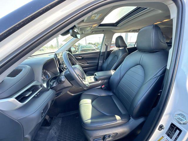 2024 Toyota Highlander Hybrid XLE