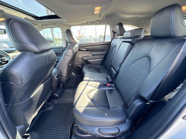 2024 Toyota Highlander Hybrid XLE