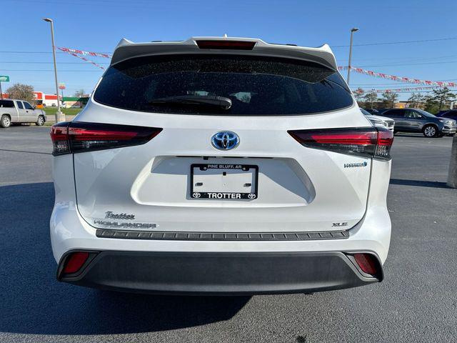 2024 Toyota Highlander Hybrid XLE