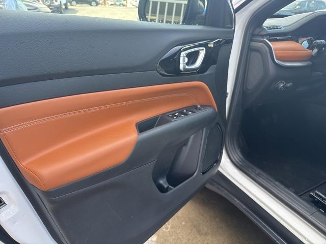 2025 Jeep Compass COMPASS LIMITED 4X4
