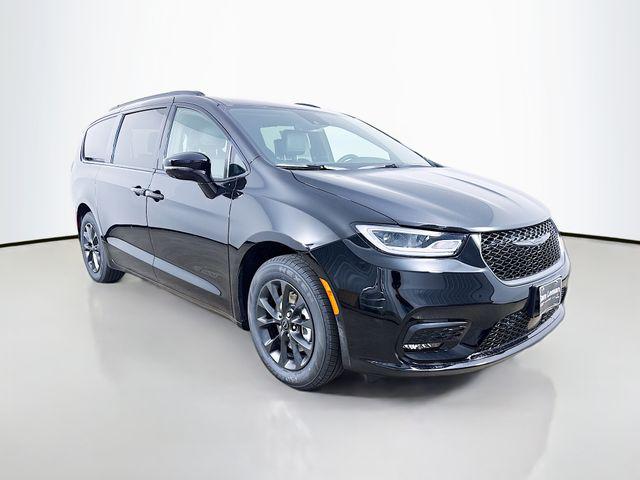 2025 Chrysler Pacifica PACIFICA SELECT