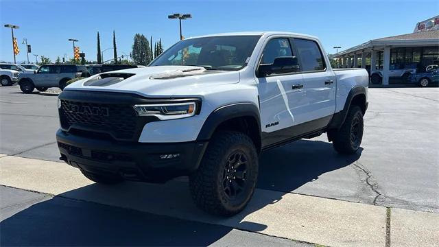 2025 RAM Ram 1500 RAM 1500 RHO CREW CAB 4X4 57 BOX