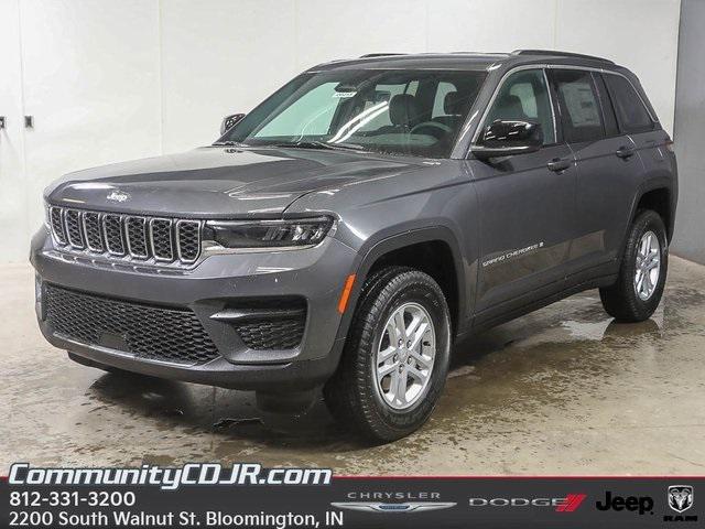 2025 Jeep Grand Cherokee GRAND CHEROKEE LAREDO 4X4