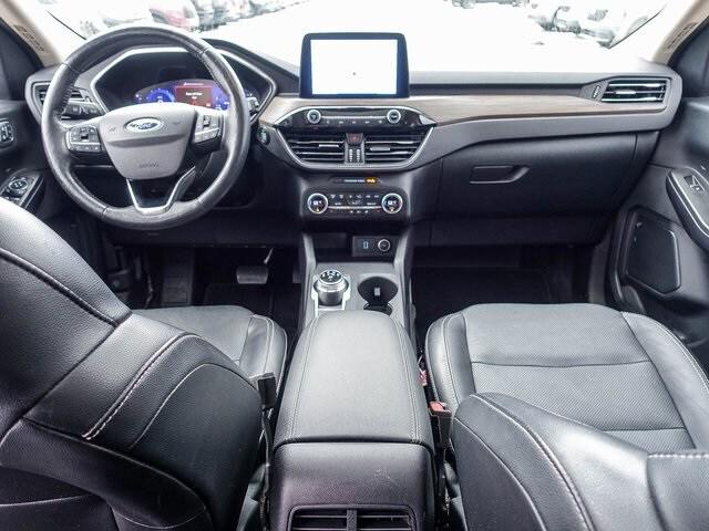 2020 Ford Escape Titanium
