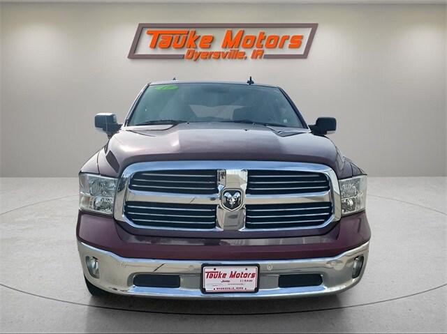 2017 RAM 1500 Big Horn Crew Cab 4x4 57 Box