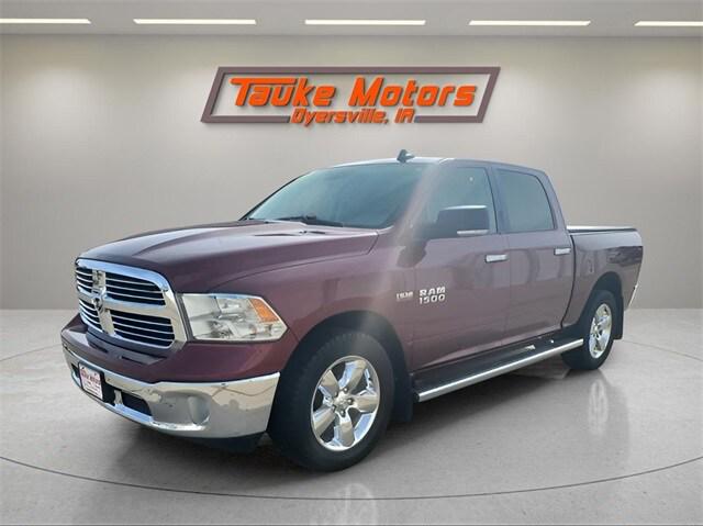 2017 RAM 1500 Big Horn Crew Cab 4x4 57 Box