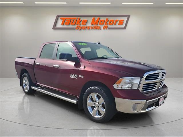 2017 RAM 1500 Big Horn Crew Cab 4x4 57 Box