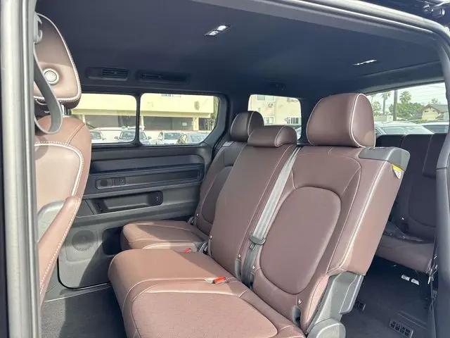 2025 Volkswagen ID. Buzz Pro S