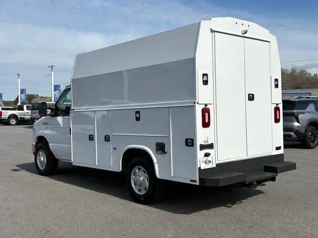 2025 Ford E-350 Cutaway E-Series Cutaway