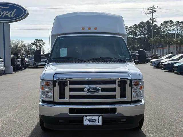 2025 Ford E-350 Cutaway E-Series Cutaway