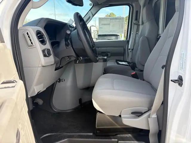 2025 Ford E-350 Cutaway E-Series Cutaway