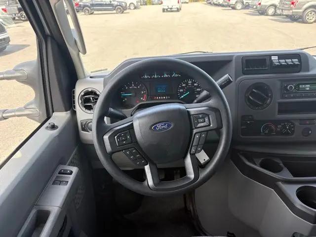 2025 Ford E-350 Cutaway E-Series Cutaway