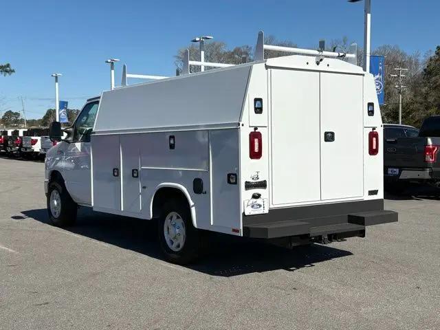 2025 Ford E-350 Cutaway E-Series Cutaway
