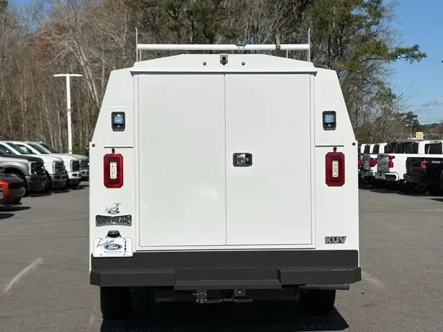 2025 Ford E-350 Cutaway E-Series Cutaway