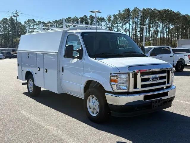 2025 Ford E-350 Cutaway E-Series Cutaway