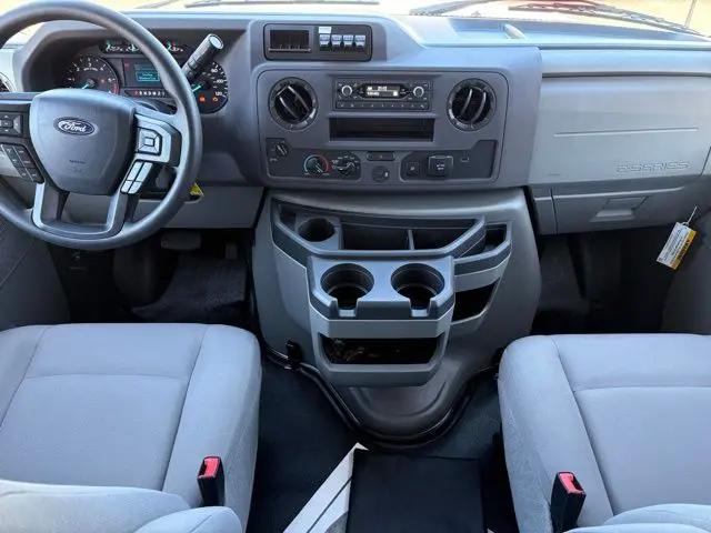 2025 Ford E-350 Cutaway E-Series Cutaway
