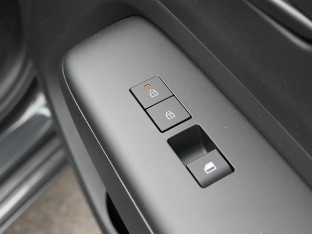 2025 Hyundai Kona EV SEL - Photo 26
