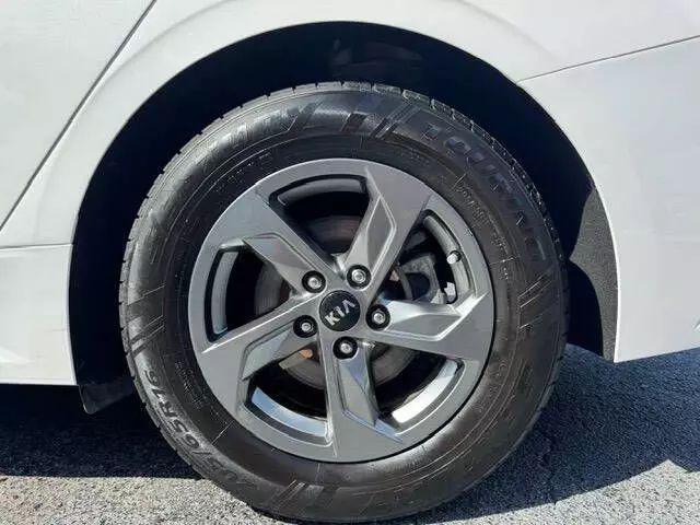 2021 Kia K5 LXS