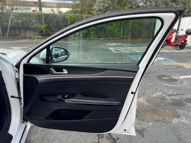 2021 Kia K5 LXS