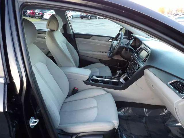 2017 Hyundai Sonata Hybrid SE