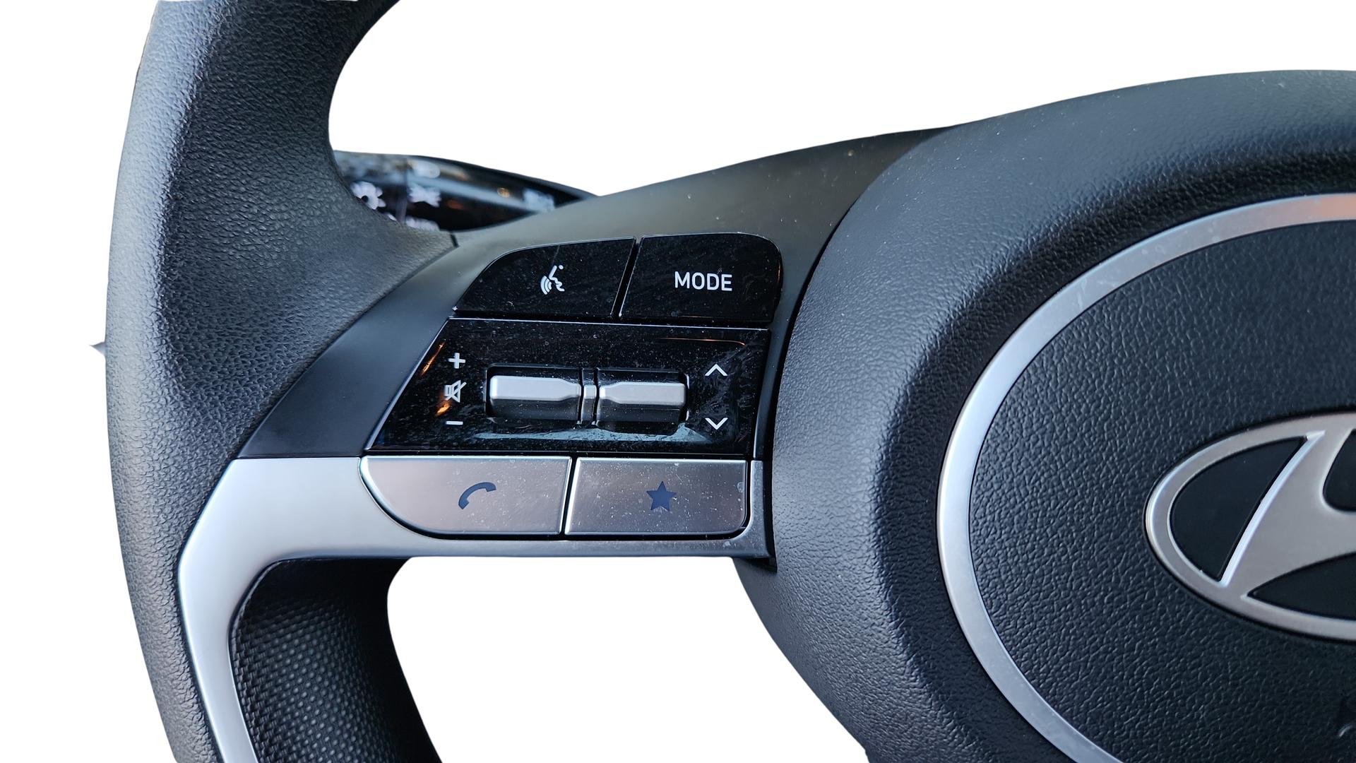 2025 Hyundai Elantra SE - Photo 26