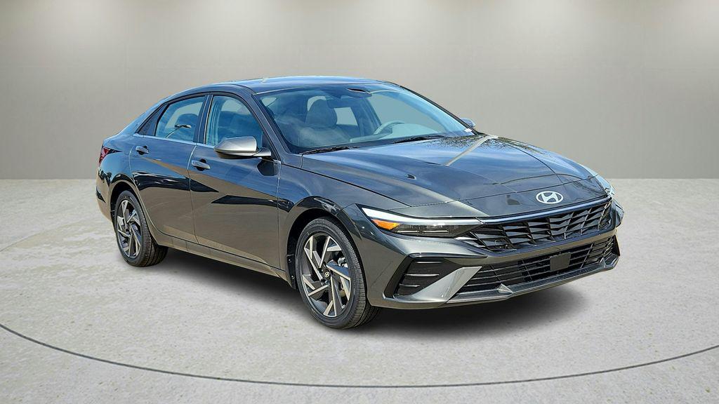 2025 Hyundai Elantra 2.0 SEL Convenience IVT's photo