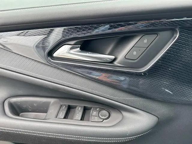 2025 Chevrolet V Blazer eAWD LT