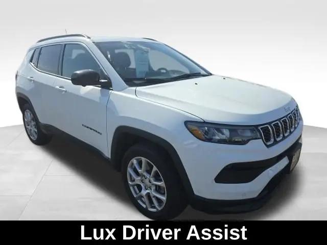 2024 Jeep Compass Latitude Lux FWD
