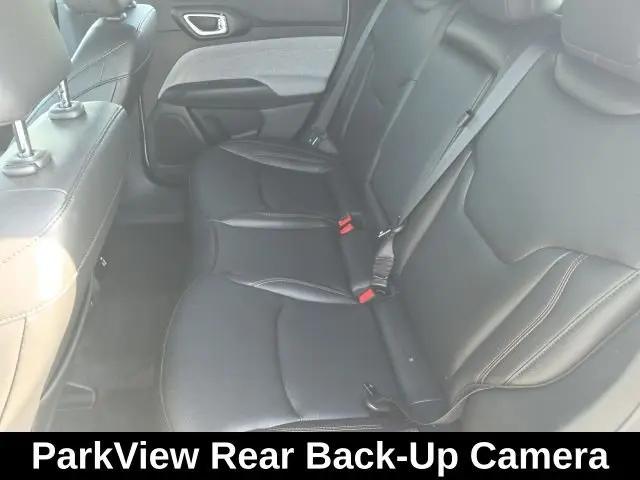 2024 Jeep Compass Latitude Lux FWD