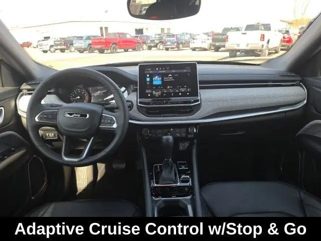 2024 Jeep Compass Latitude Lux FWD