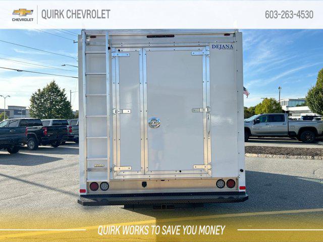 2025 Chevrolet 4500 LCF Gas 109" Wheelbase
